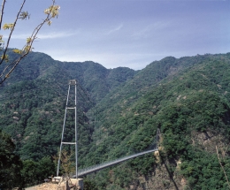 綾の吊り橋